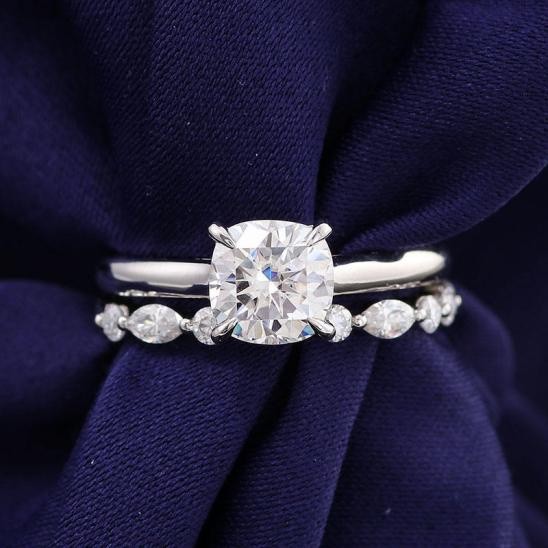 1.5 Carat Cushion Cut Diamond Ring suppliers